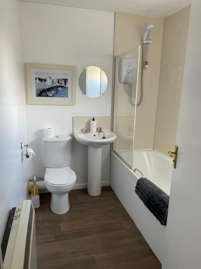 The Number Eleven Apartment Kilmuir  Extérieur photo