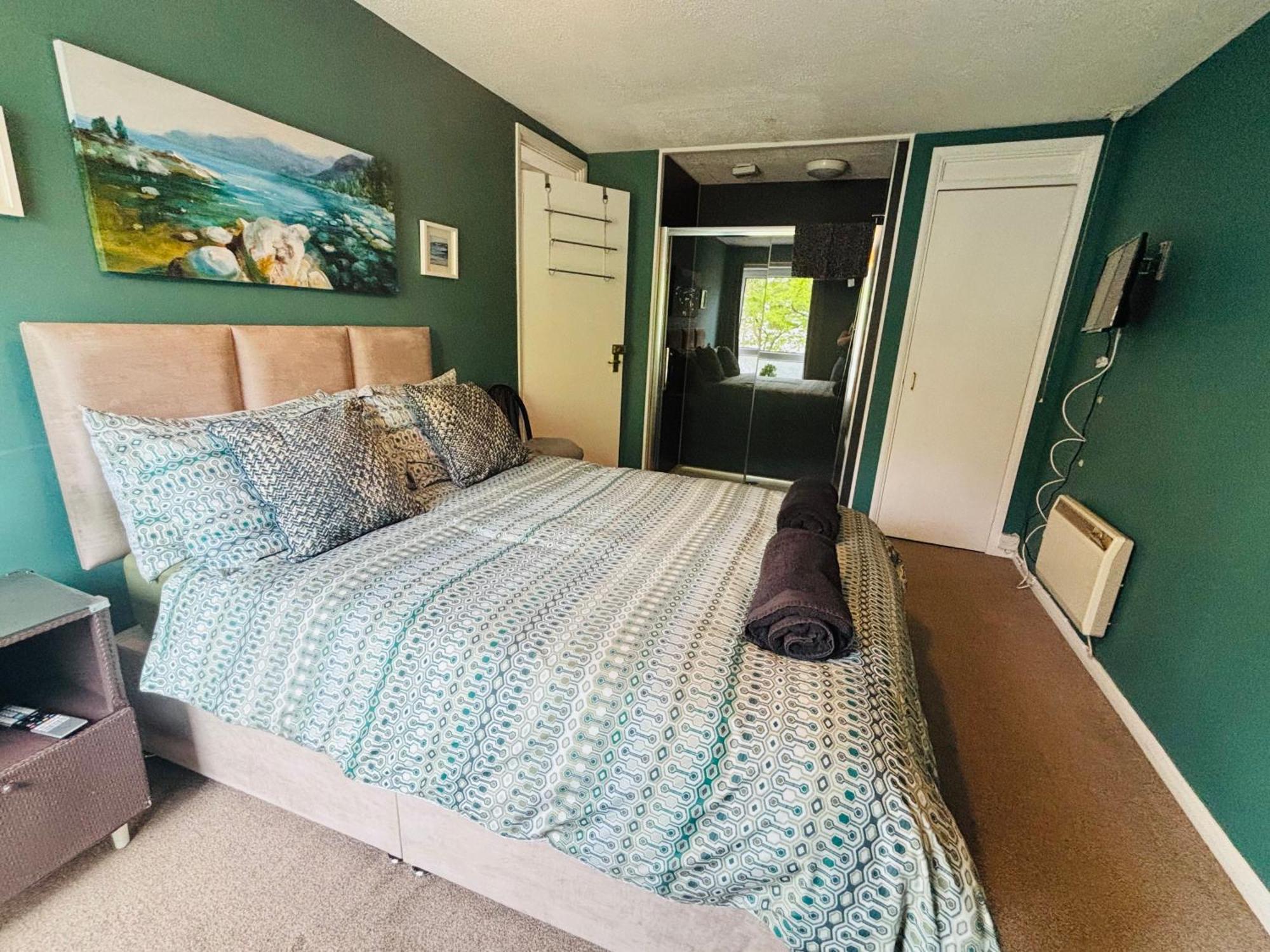 The Number Eleven Apartment Kilmuir  Extérieur photo