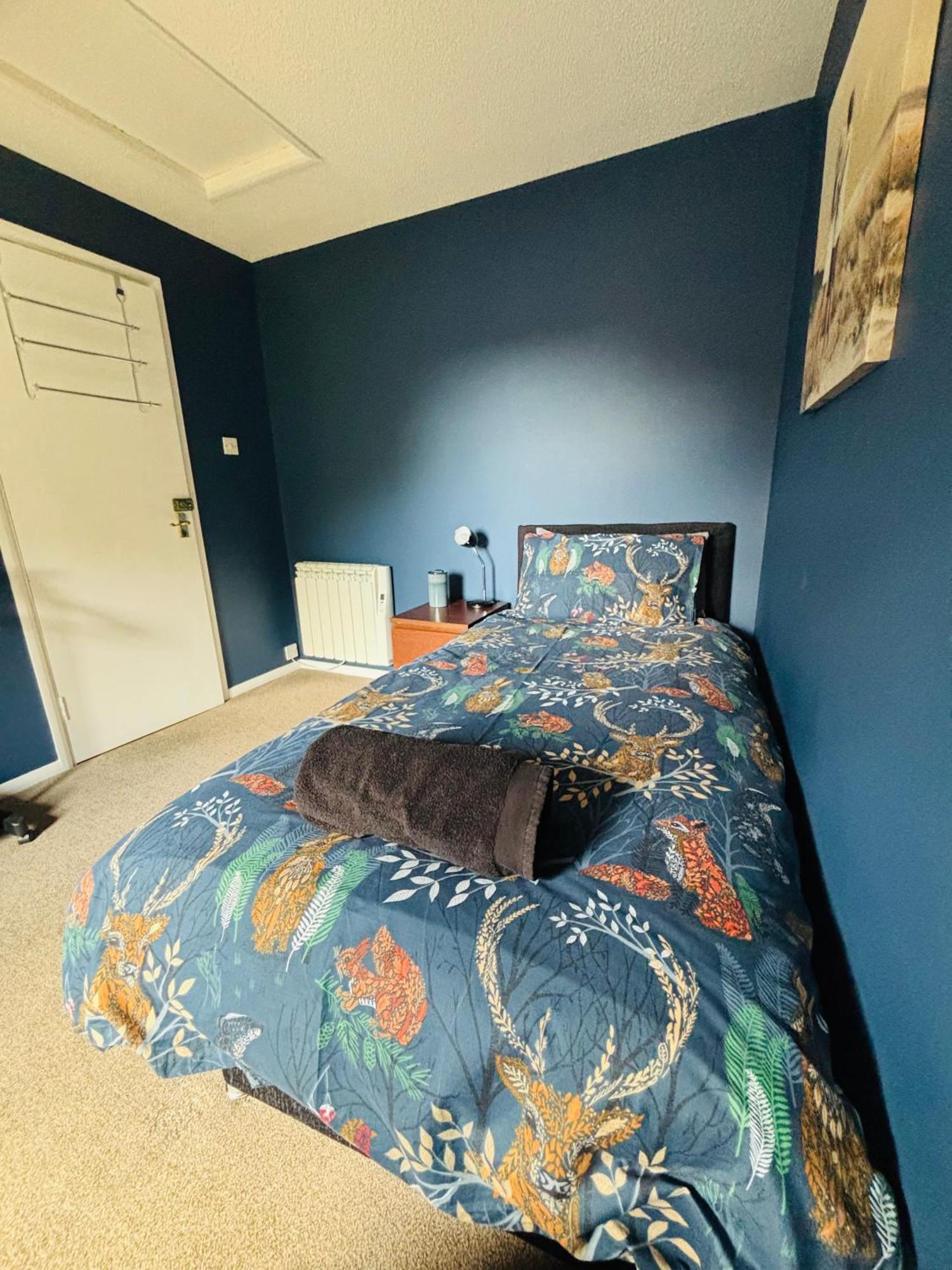 The Number Eleven Apartment Kilmuir  Extérieur photo