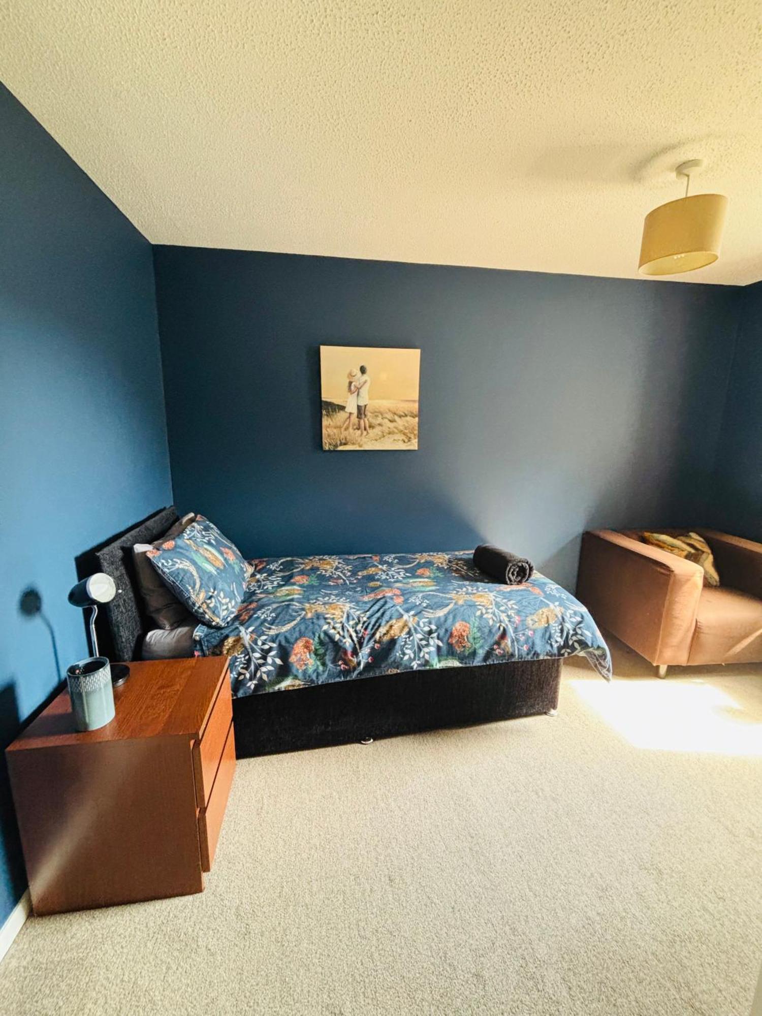 The Number Eleven Apartment Kilmuir  Extérieur photo